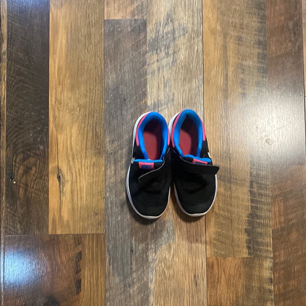 Toddler Nike Black and Blue Sneakers with Rubber Sole size 11c
